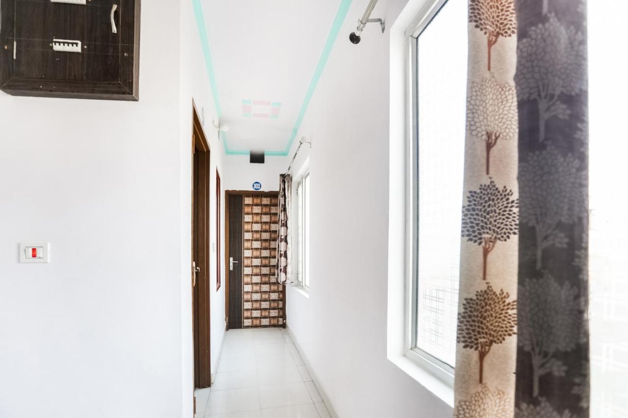 Oyo 69534 Hotel Nanda Tower Hanumangarh ภายนอก รูปภาพ